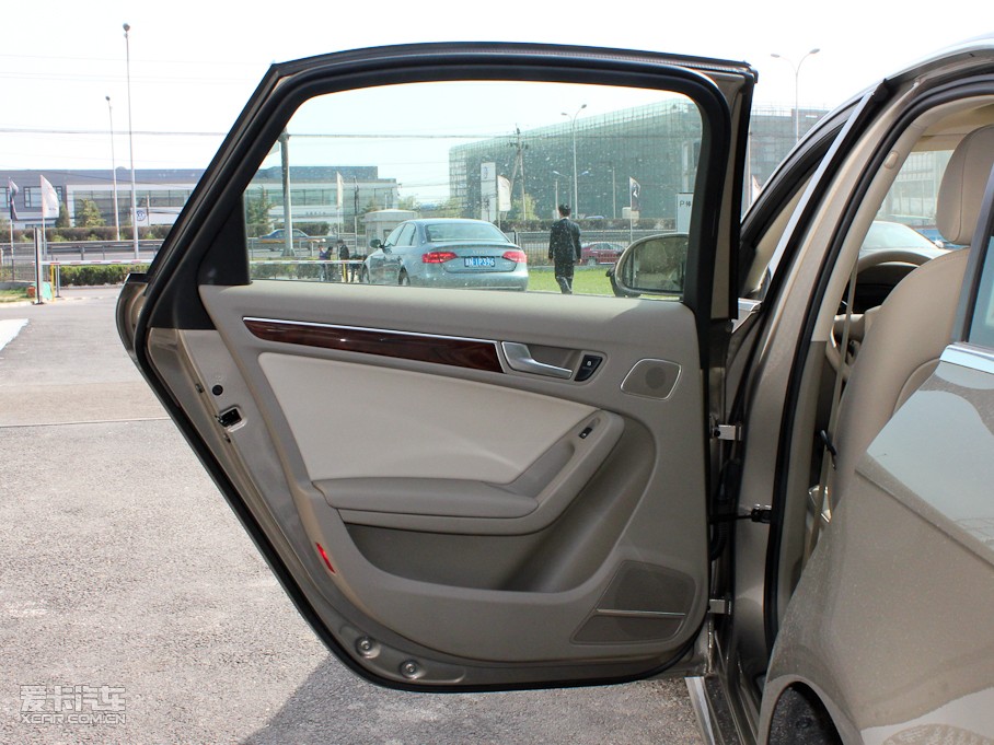 2011WA4L 2.0TFSI CVTm