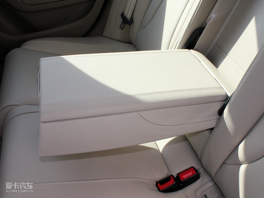 2011WA4L 2.0TFSI CVTm