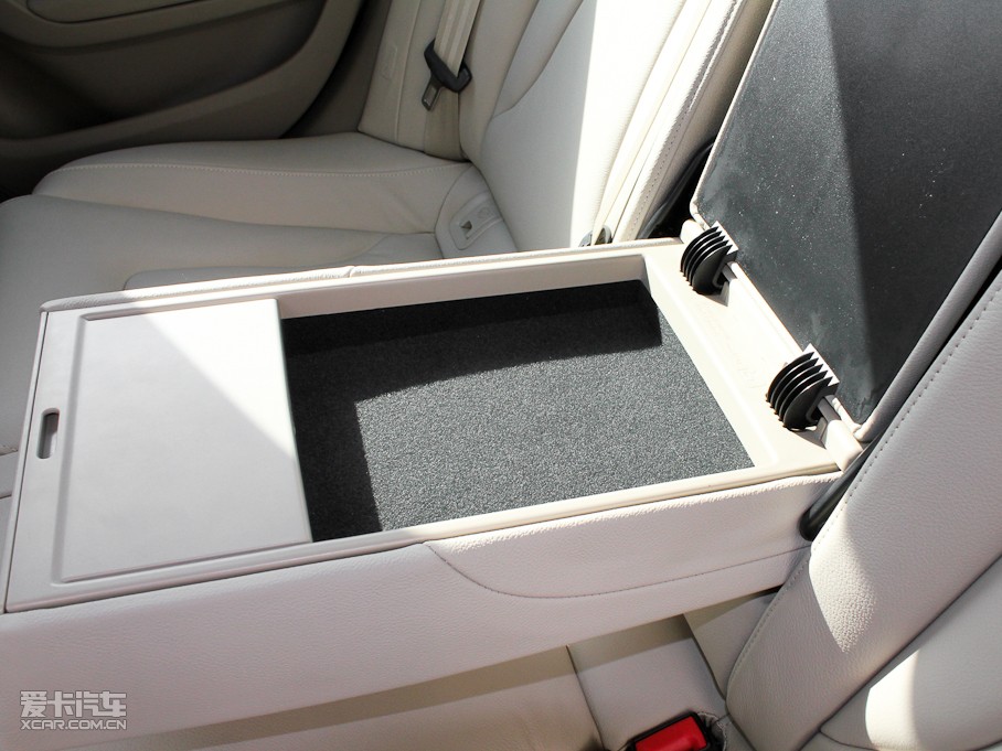 2011WA4L 2.0TFSI CVTm