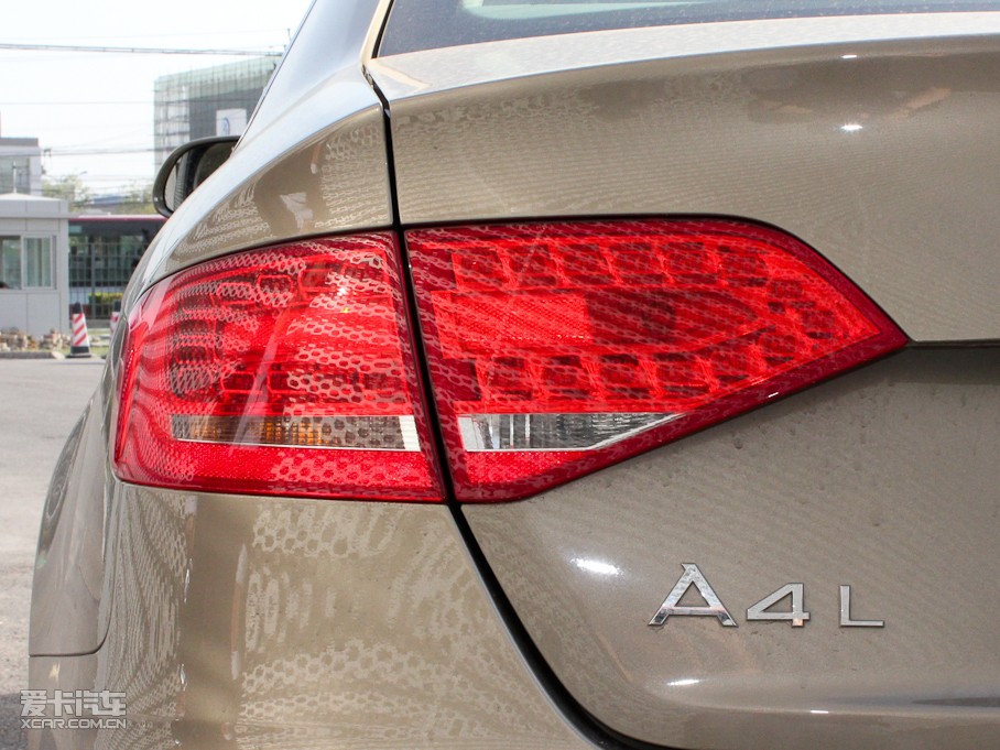 2011WA4L 2.0TFSI CVTm