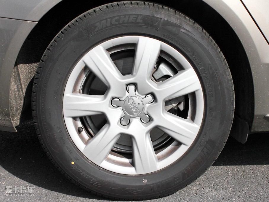 2011WA4L 2.0TFSI CVTm