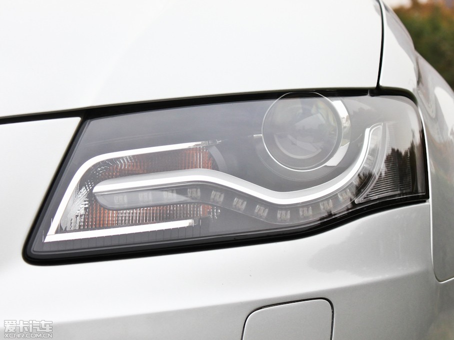 2011?yun)WA4L 2.0TFSI CVTA