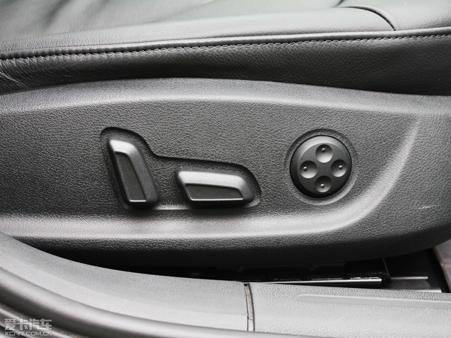 2011?yun)WA4L 2.0TFSI CVTA