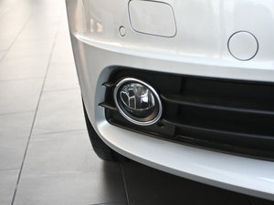 20112.0TFSI CVT\Ӱ ^