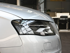 20112.0TFSI CVT\Ӱ ^