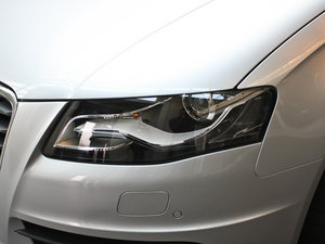 20112.0TFSI CVT\Ӱ ^