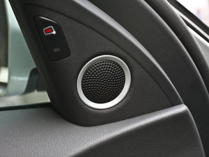 20112.0TFSI CVT\Ӱ g