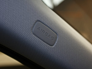 20112.0TFSI CVT\Ӱ g