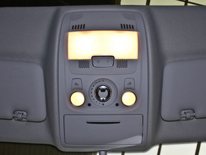 20112.0TFSI CVT\Ӱ g