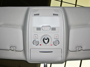 20112.0TFSI CVT\Ӱ g