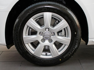 20112.0TFSI CVT˜ʰ ݆Ȧ