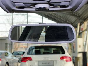 20112.0TFSI CVT˜ʰ g