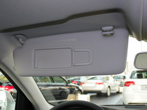 20112.0TFSI CVT˜ʰ g