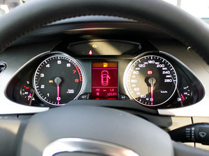 2011款2.0TFSI CVT标准版 仪表