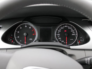2011款1.8TFSI CVT舒适版 中控区