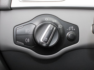 2011款1.8TFSI CVT舒适版 中控区