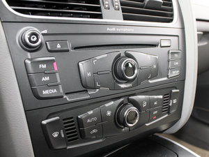 2011款1.8TFSI CVT舒适版 中控区