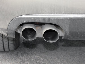 2011款2.0TFSI CVT舒适版 排气管