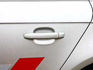 20112.0TFSI CVTA (x)(ji)^