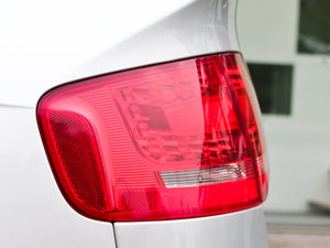 20112.0TFSI CVTA (x)(ji)^