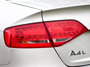 20112.0TFSI CVTA (x)(ji)^