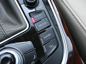 2011款2.0T 舒适版 中控区