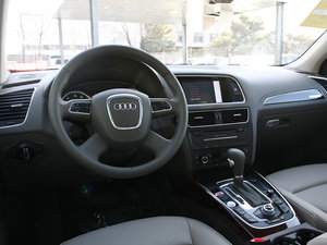 2011款2.0T 舒适版 中控区