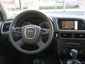 2011款2.0T 舒适版 中控区