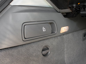 2011款2.0T 技术版 空间座椅
