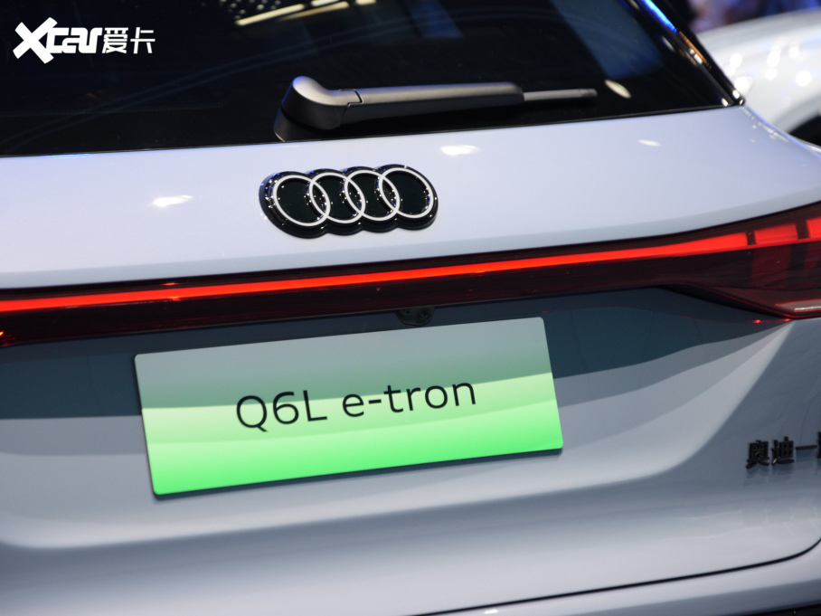 2025?yun)WQ6L e-tron L(zhng)m(x)