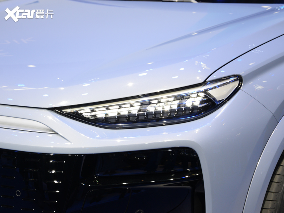 2025?yun)WQ6L e-tron L(zhng)m(x)