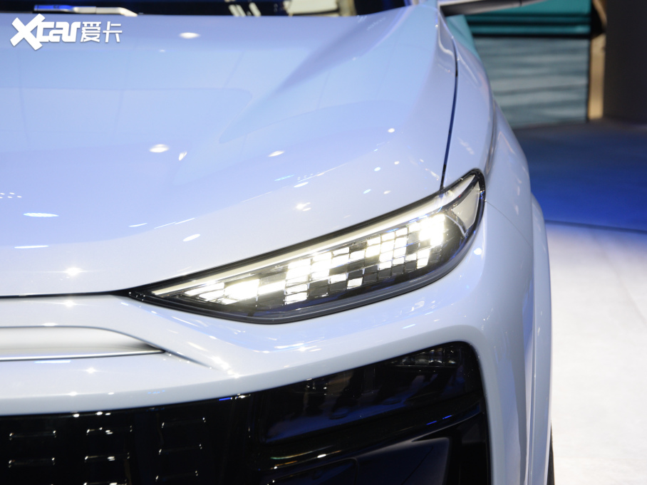 奥迪Q6L e-tron
