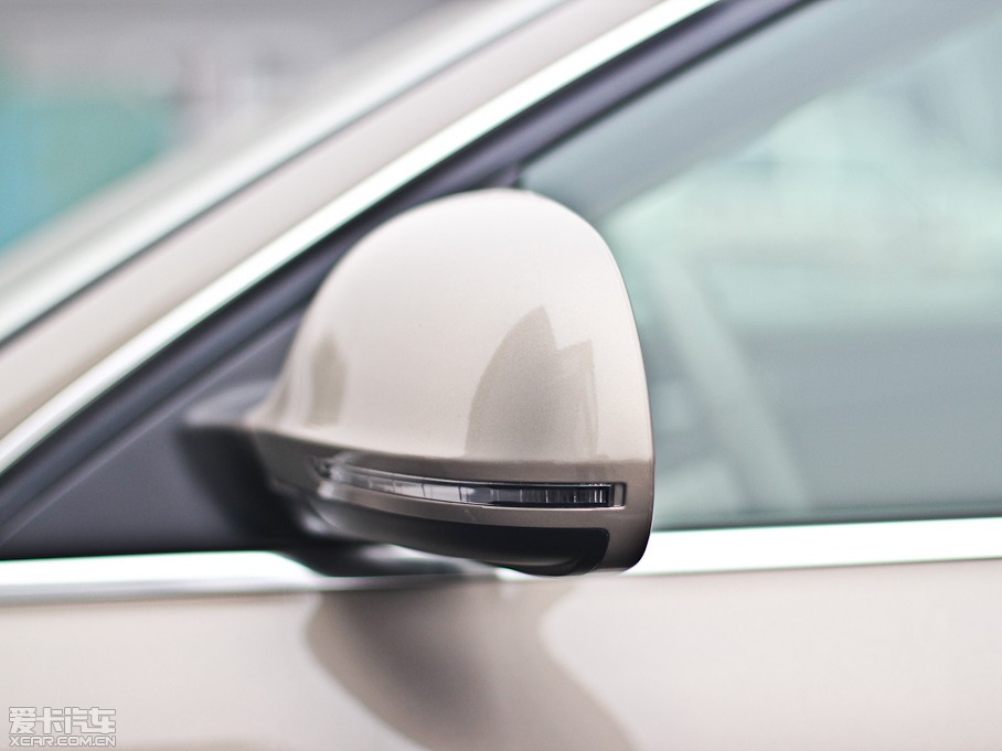 2012WA4L 2.0TFSI CVTm