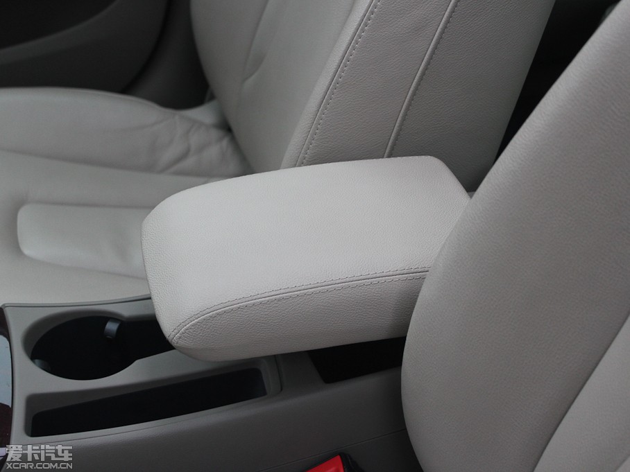 2012WA4L 2.0TFSI CVTm