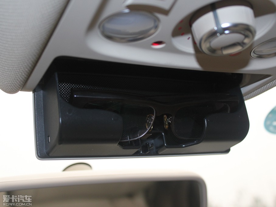 2012?yun)WA4L 2.0TFSI CVTm