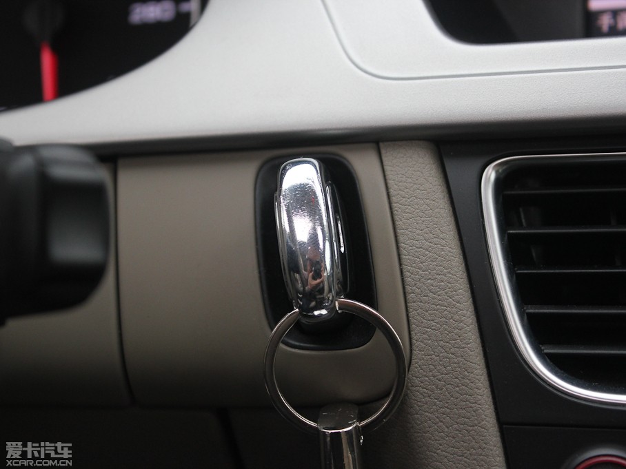 2012WA4L 2.0TFSI CVTm