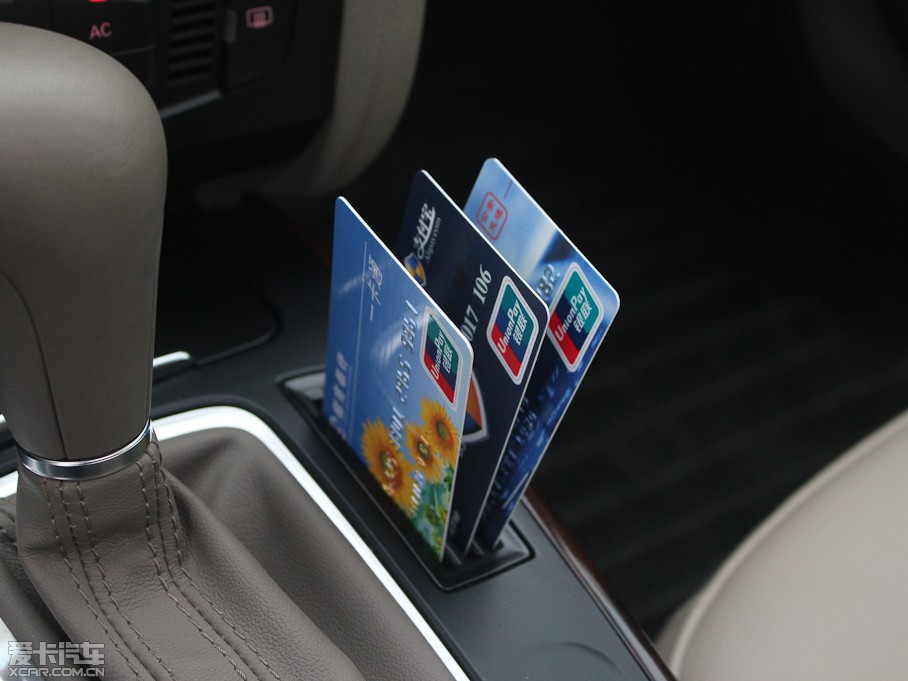 2012?yun)WA4L 2.0TFSI CVTm