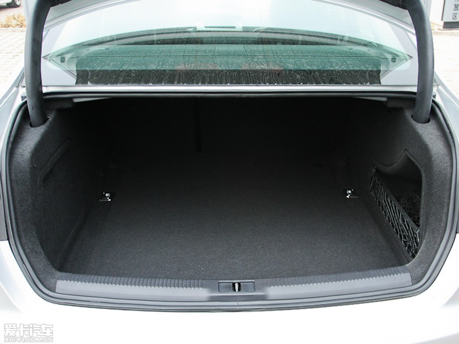 2012?yun)WA4L 2.0TFSI CVTA