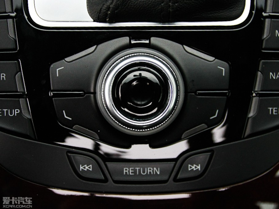 2012?yun)WA4L 2.0TFSI CVTA