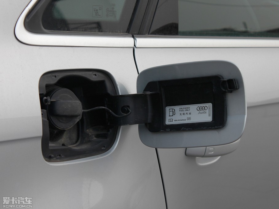 2012WA4L 2.0TFSI CVTg