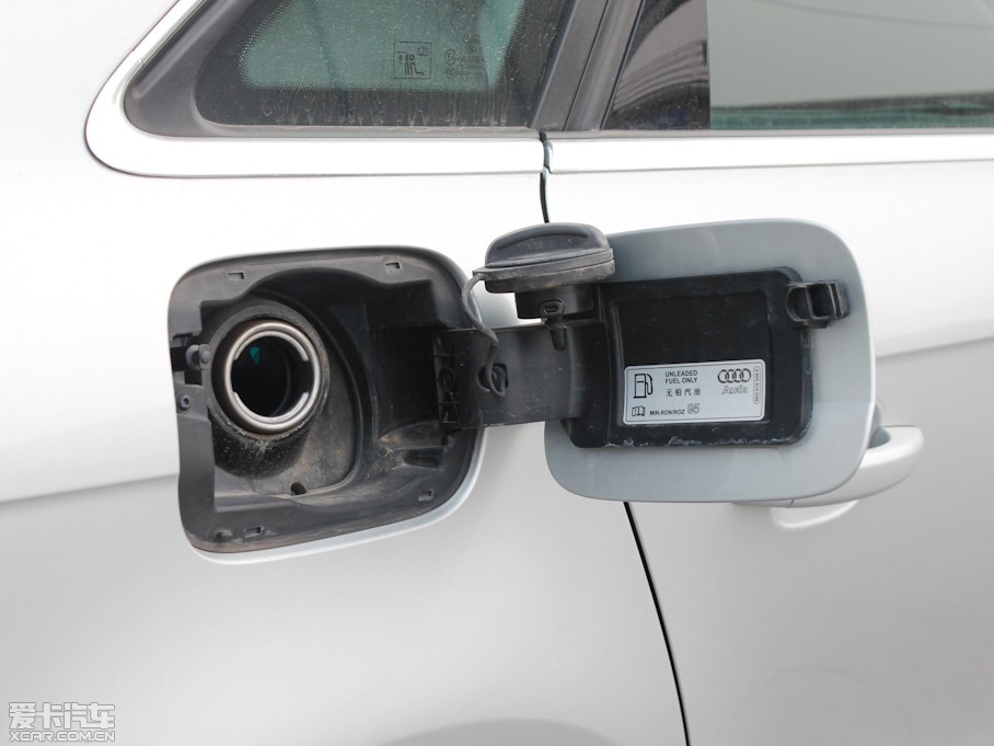 2012WA4L 2.0TFSI CVTg