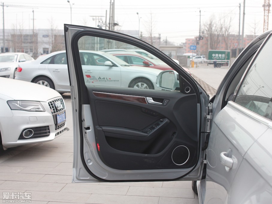 2012WA4L 2.0TFSI CVTg