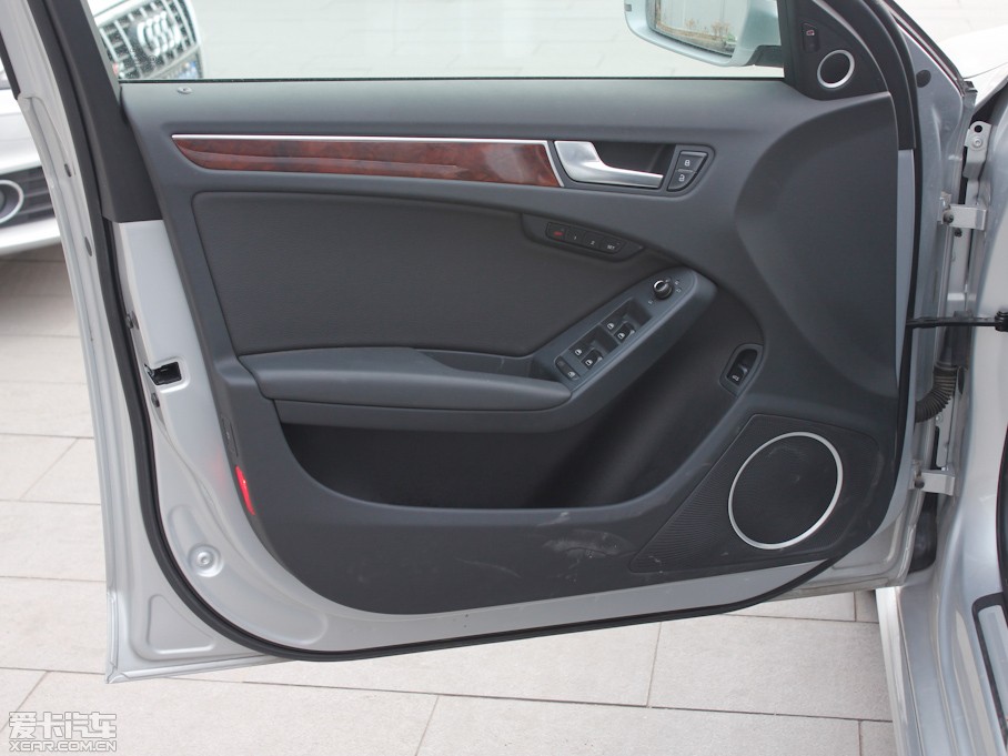 2012WA4L 2.0TFSI CVTg