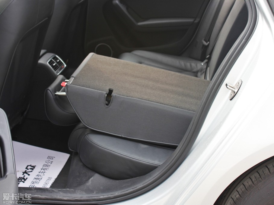 2012WA4L 2.0TFSI CVTg