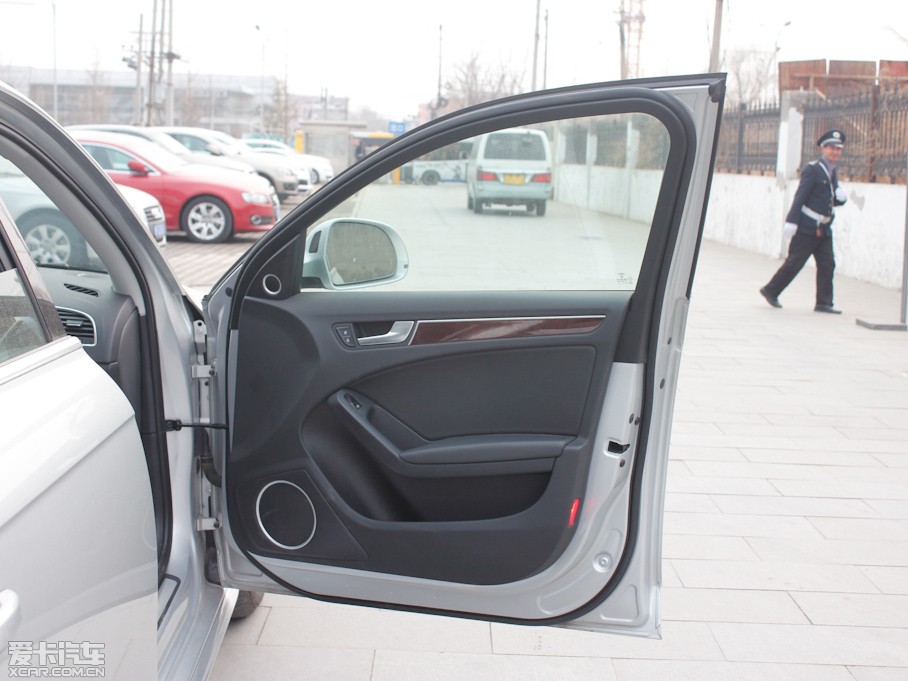 2012WA4L 2.0TFSI CVTg(sh)