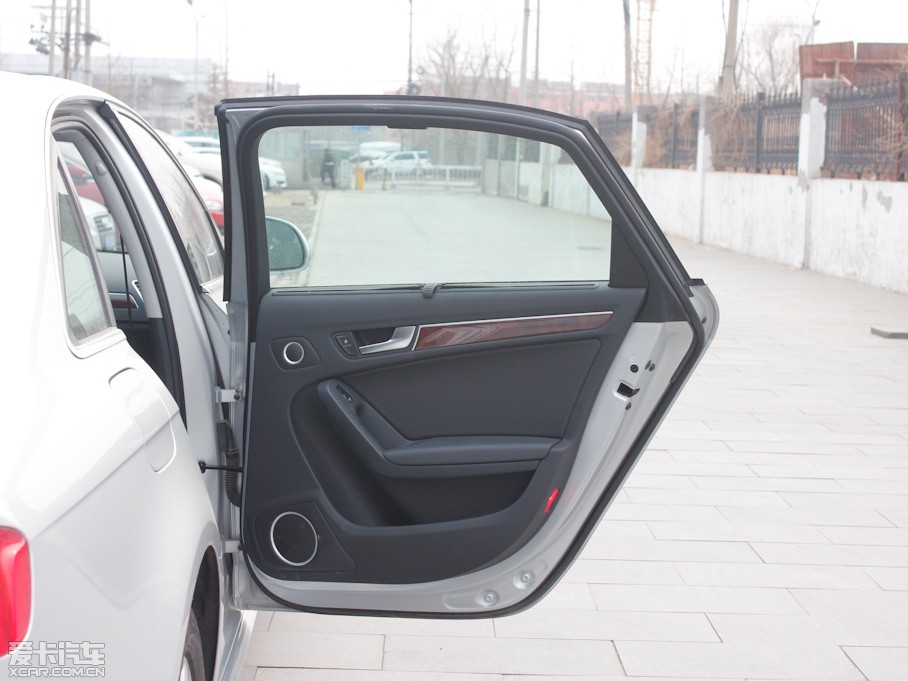 2012WA4L 2.0TFSI CVTg