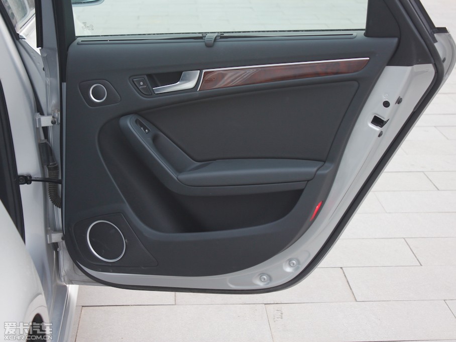 2012WA4L 2.0TFSI CVTg