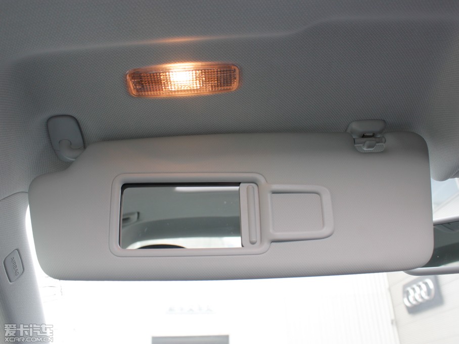 2012?yun)WA4L 2.0TFSI CVTg(sh)