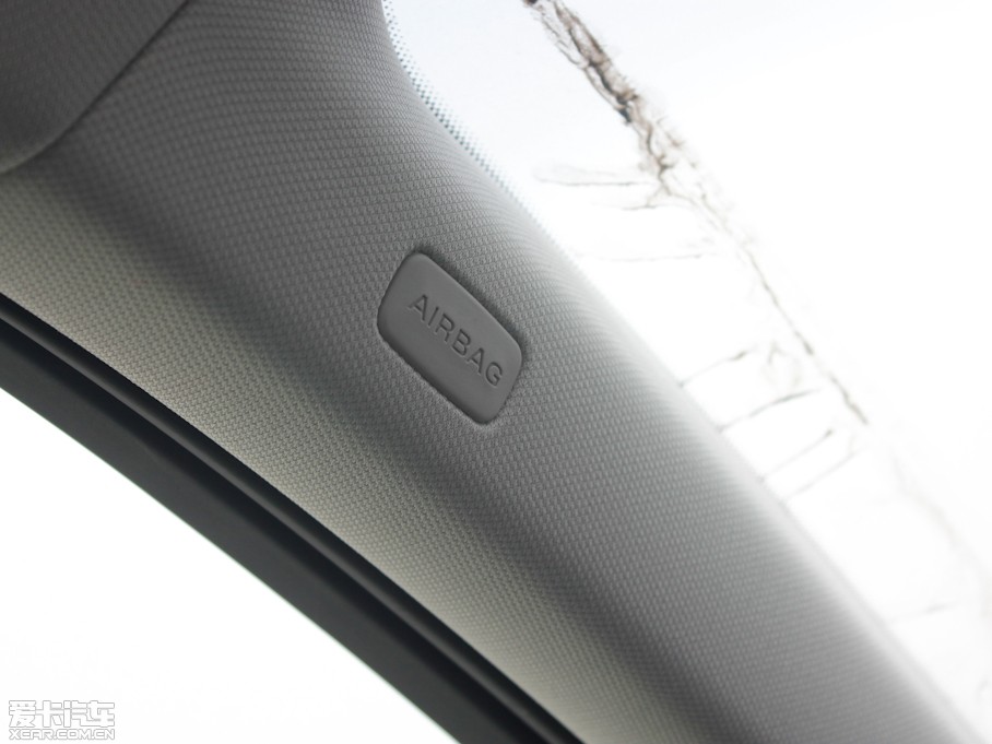 2012WA4L 2.0TFSI CVTg(sh)