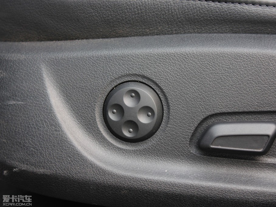 2012WA4L 2.0TFSI CVTg